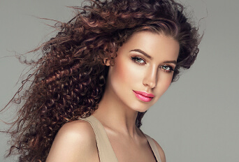 Постпроцедурний догляд за волоссям після хімічної завивки