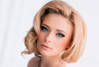 Як зробити укладання на середнє волосся: найкращі способи та рекомендації фахівців